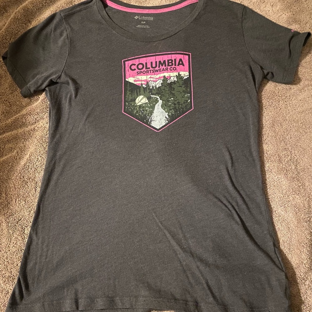 Soft Columbia tee